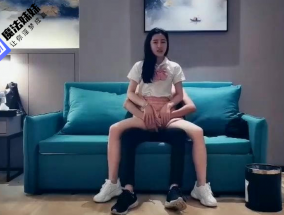 極品苗條長腿19歲頂級顔值校花 一娉一笑皆是風景線 - MOFAMM女神